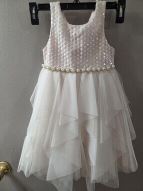American Princess Girls Pearl W/Crystal Trim Pink Blush Tulle Party Dress. Sz 4T